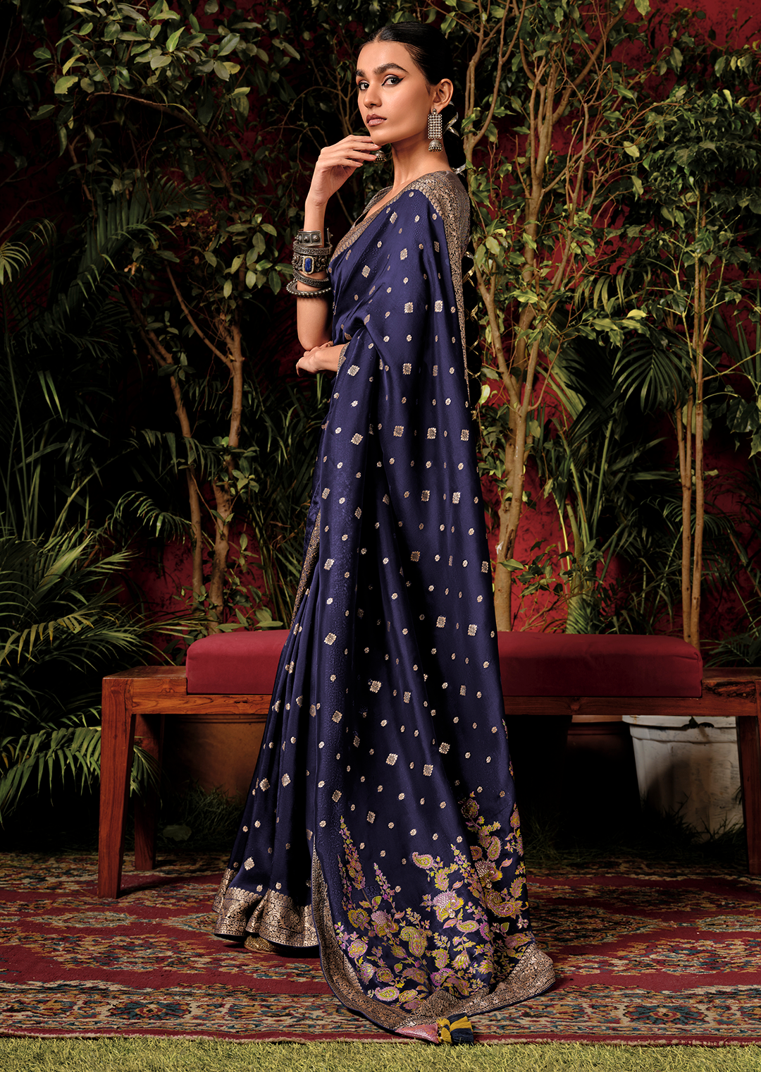 Navy Blue Woven Pure Viscose Dola Silk Banarasi Saree