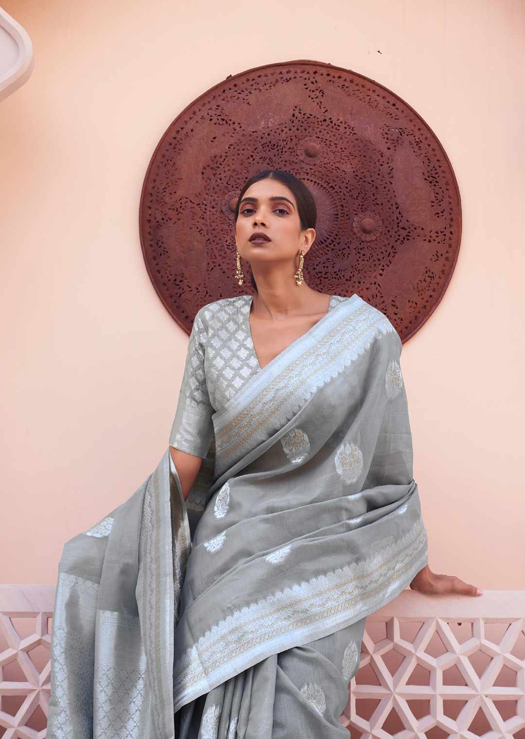 CLOUD GRAY WOVEN PURE HANDLOOM LINEN SAREE