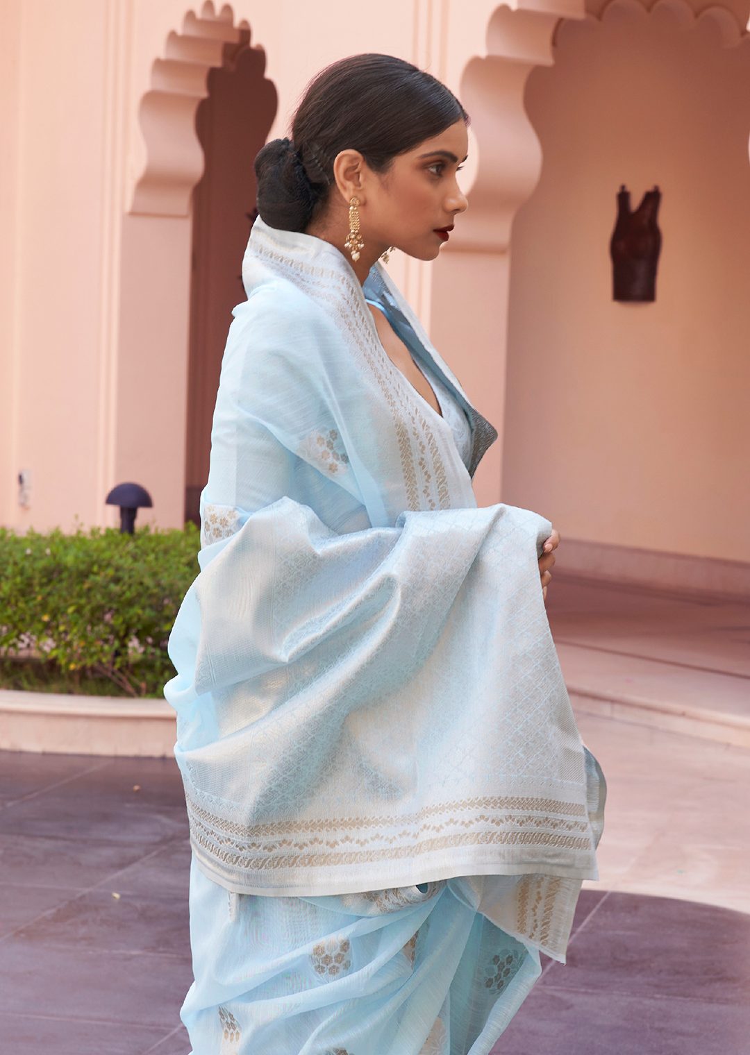 SKY BLUE  WOVEN PURE HANDLOOM LINEN SAREE