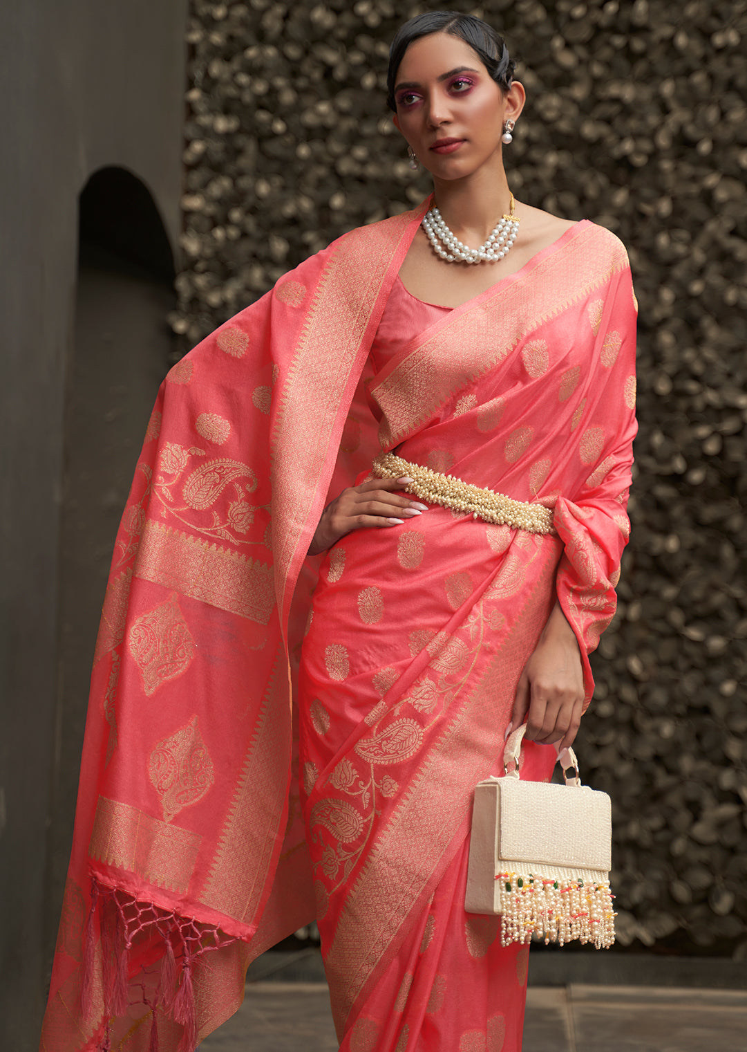 Salmon Pink Woven Two Tone Chinon Chiffon Silk Saree