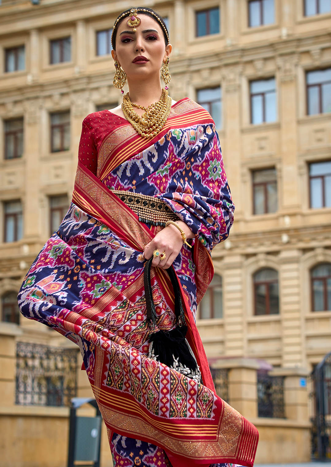 Royal Blue Woven Royal Traditional Patola Silk Saree