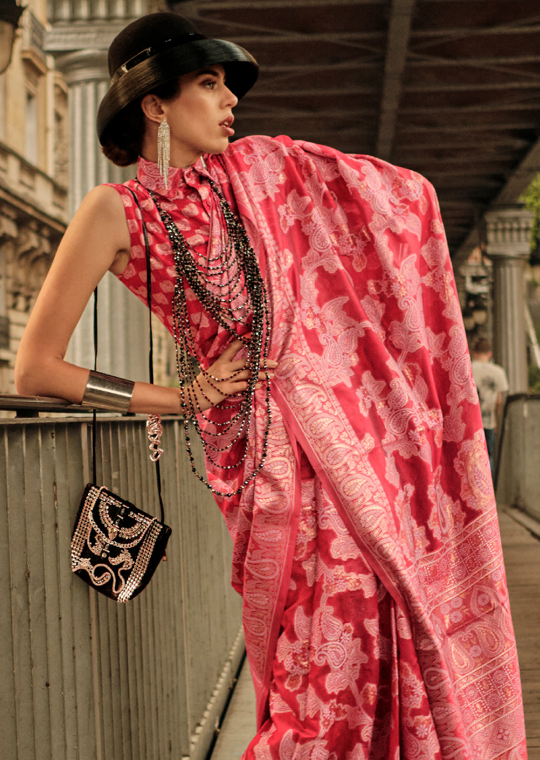 Red Woven Handloom Chikankari Lucknowi Organza Silk Saree