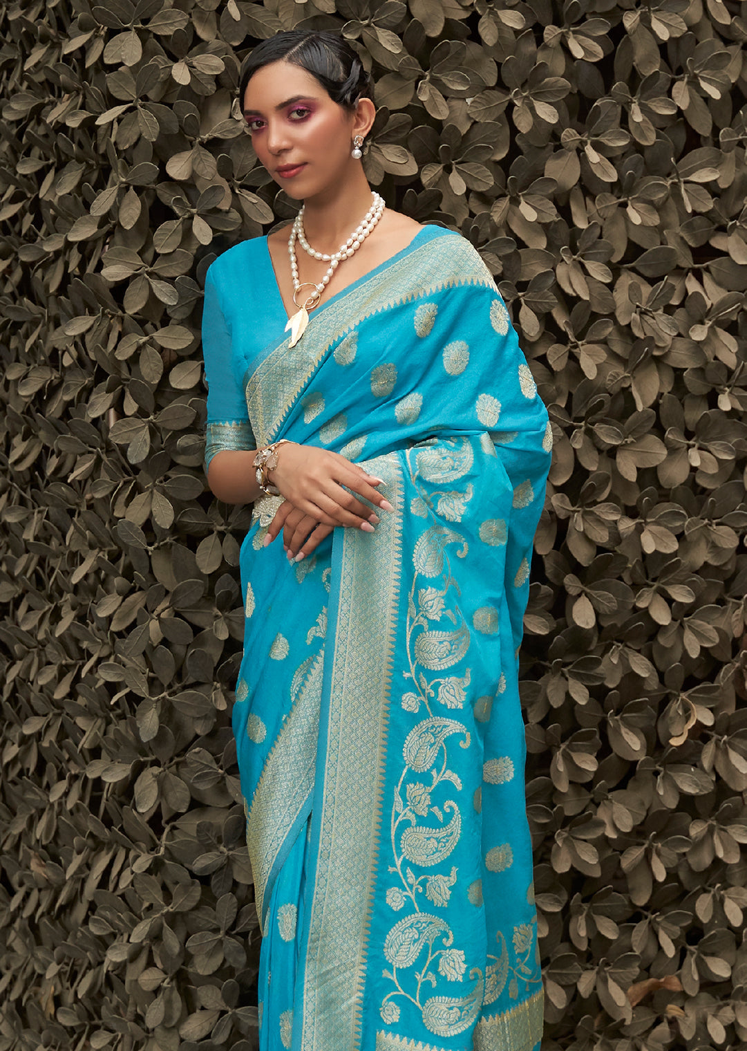 Deep Sky Blue Woven Two Tone Chinon Chiffon Silk Saree