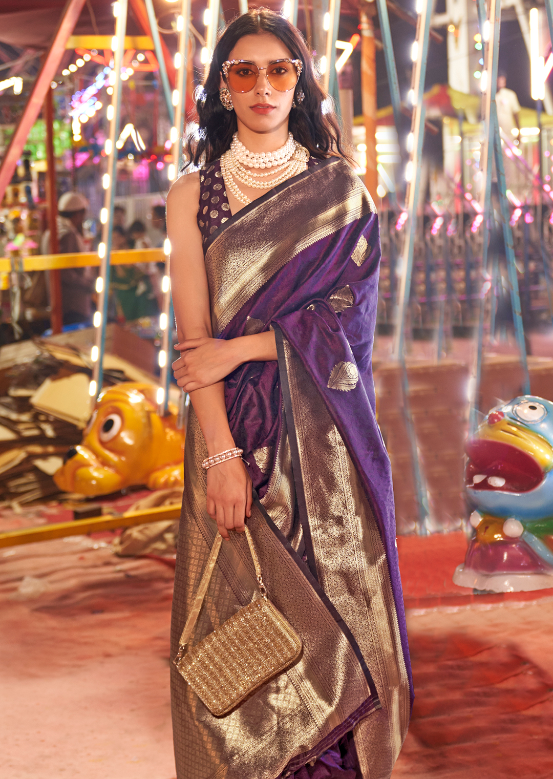 Plum Purple Woven Handloom Kanjivaram Banarasi Silk Saree