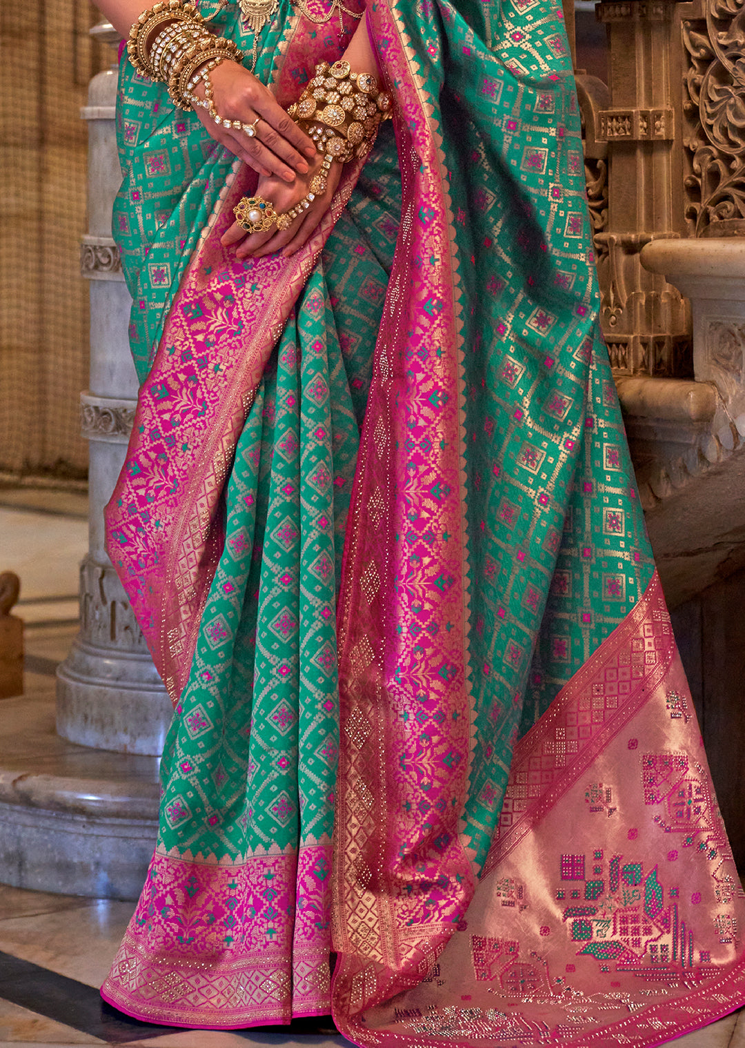 Turquoise Green Woven Royal Patola Silk Saree