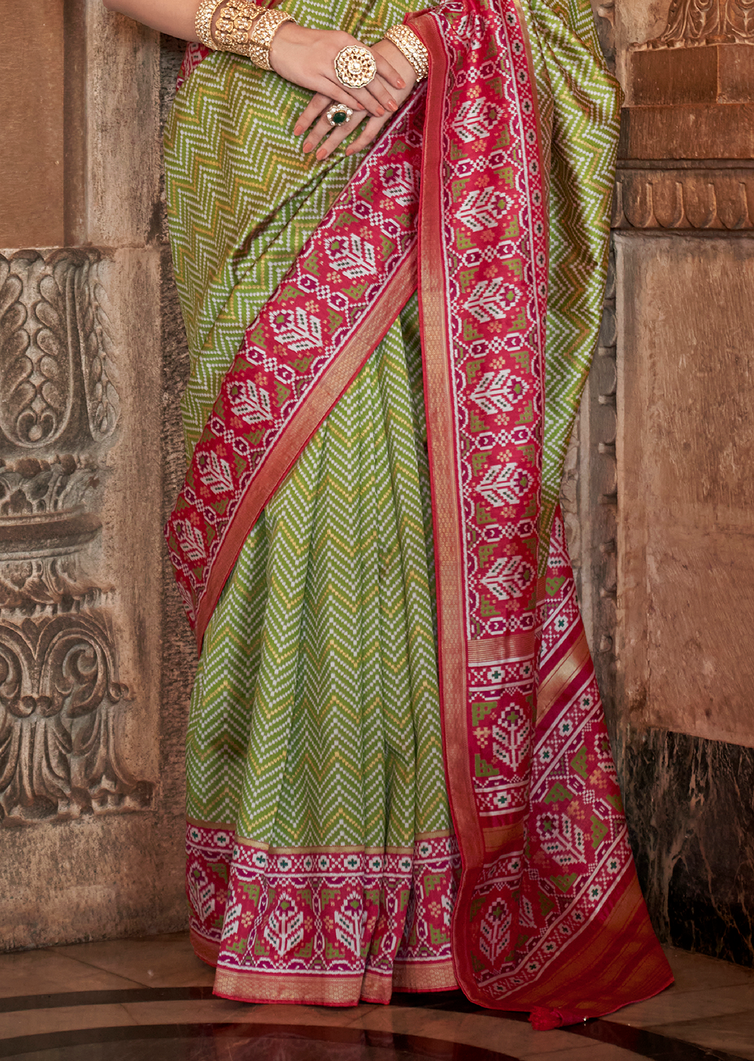 Olive Green Woven Royal Traditional Patola Silk Saree