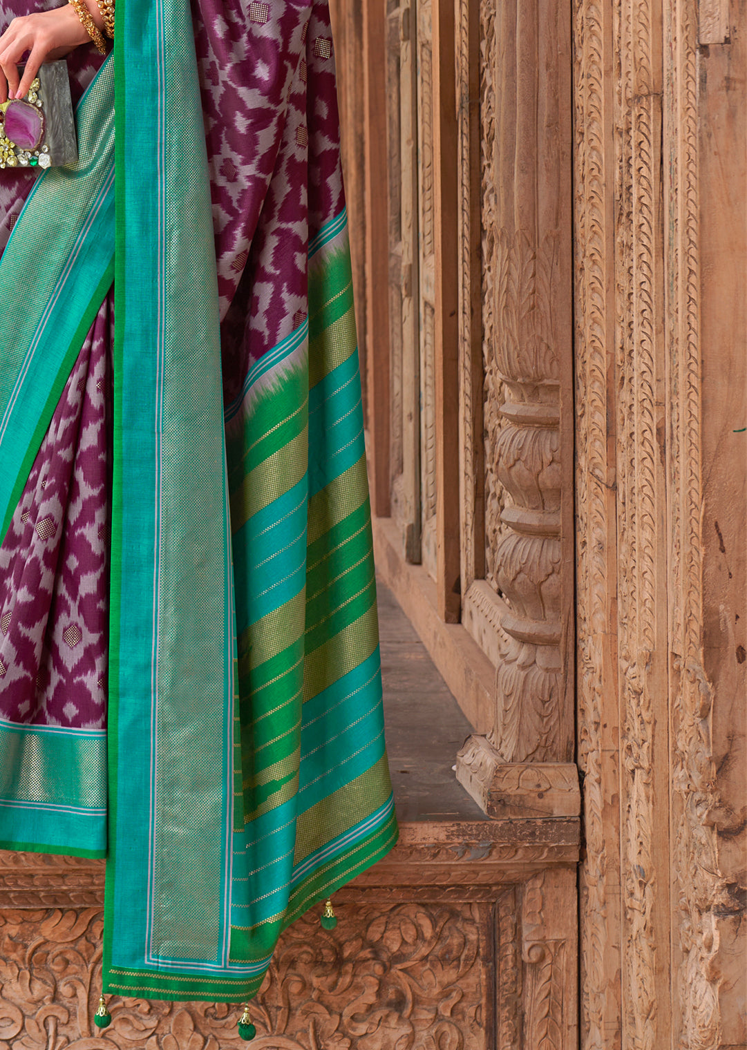 Grape Purple	Woven Patola Silk Saree