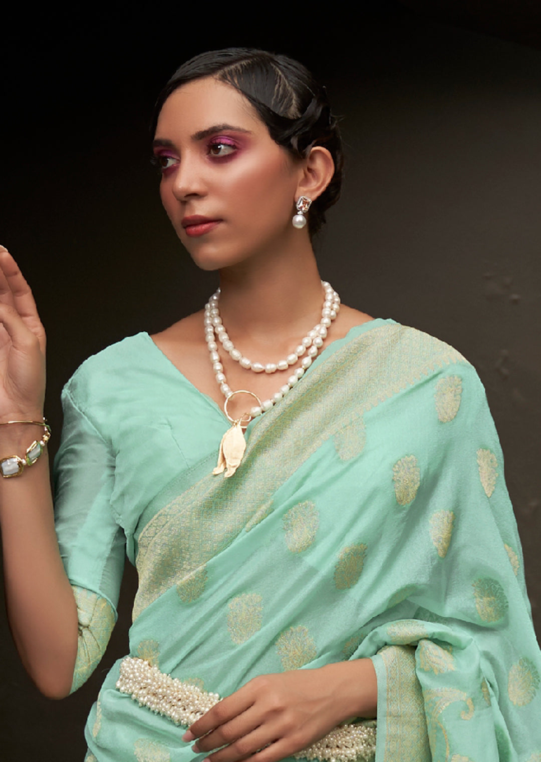 Mint Green Woven Two Tone Chinon Chiffon Silk Saree