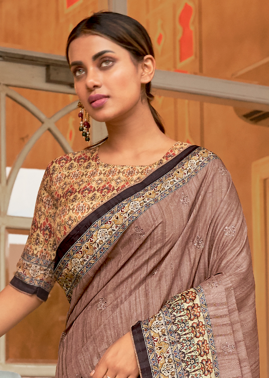 Brown Woven Pure Handloom Khaddi Jute Silk Saree