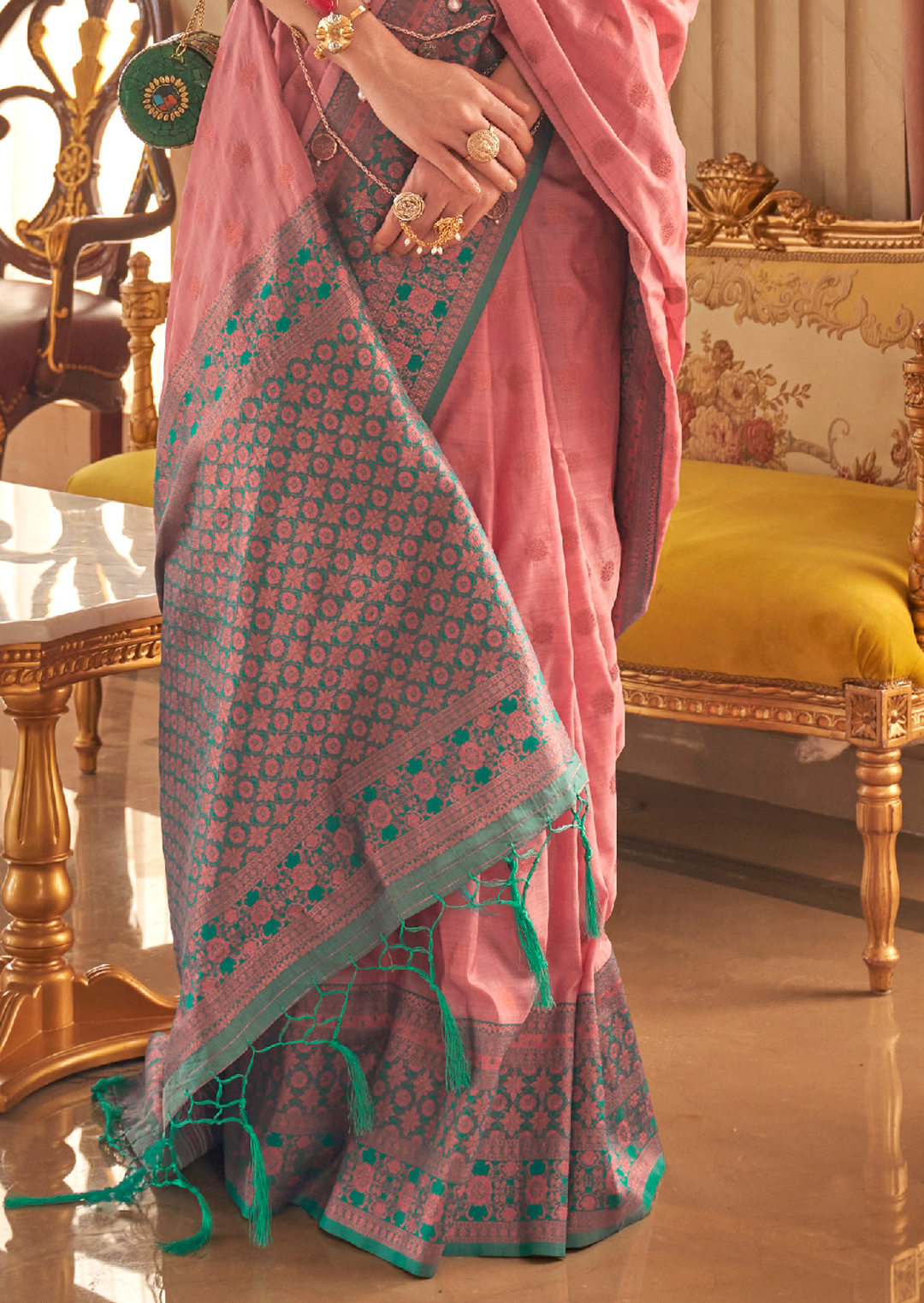 Crepe Pink Copper Zari Woven Pure Handloom Banarasi Silk Saree