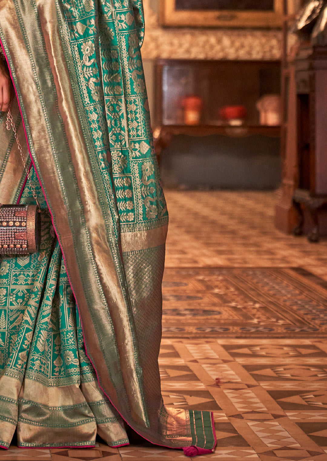 Turquoise Green Woven Royal Patola Silk Saree