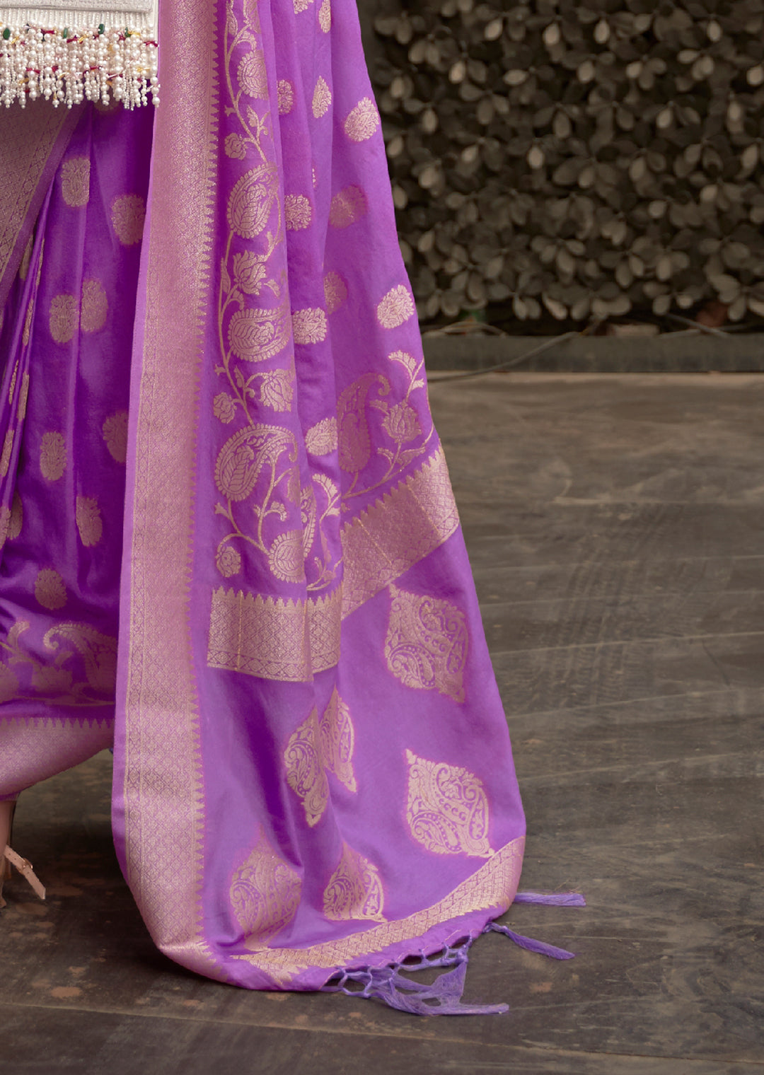 Orchid Purple Woven Two Tone Chinon Chiffon Silk Saree