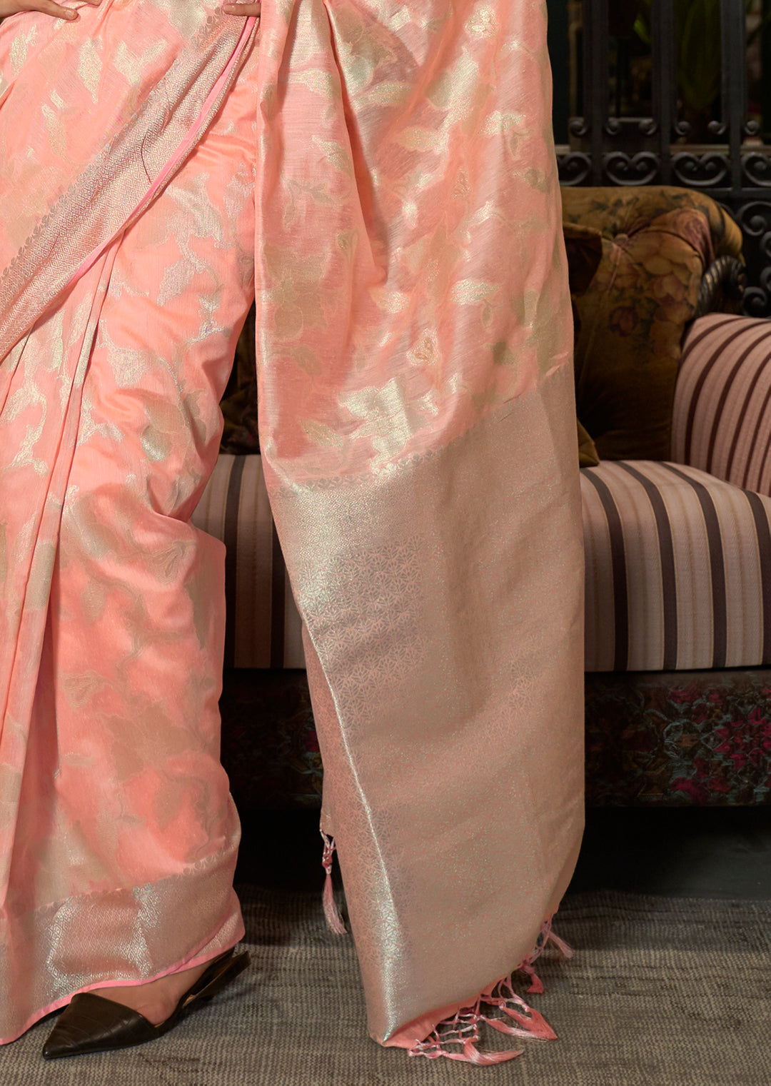 Peach Zari Woven Pure Handloom Linen Silk Saree