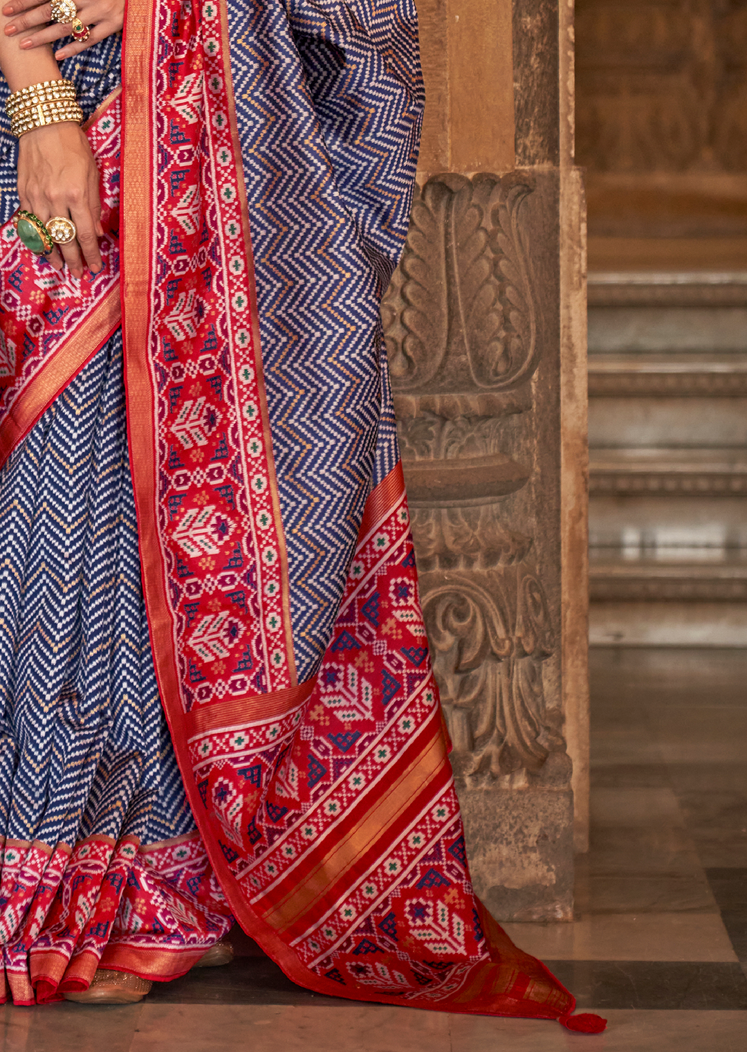 Navy Blue Woven Royal Traditional Patola Silk Saree