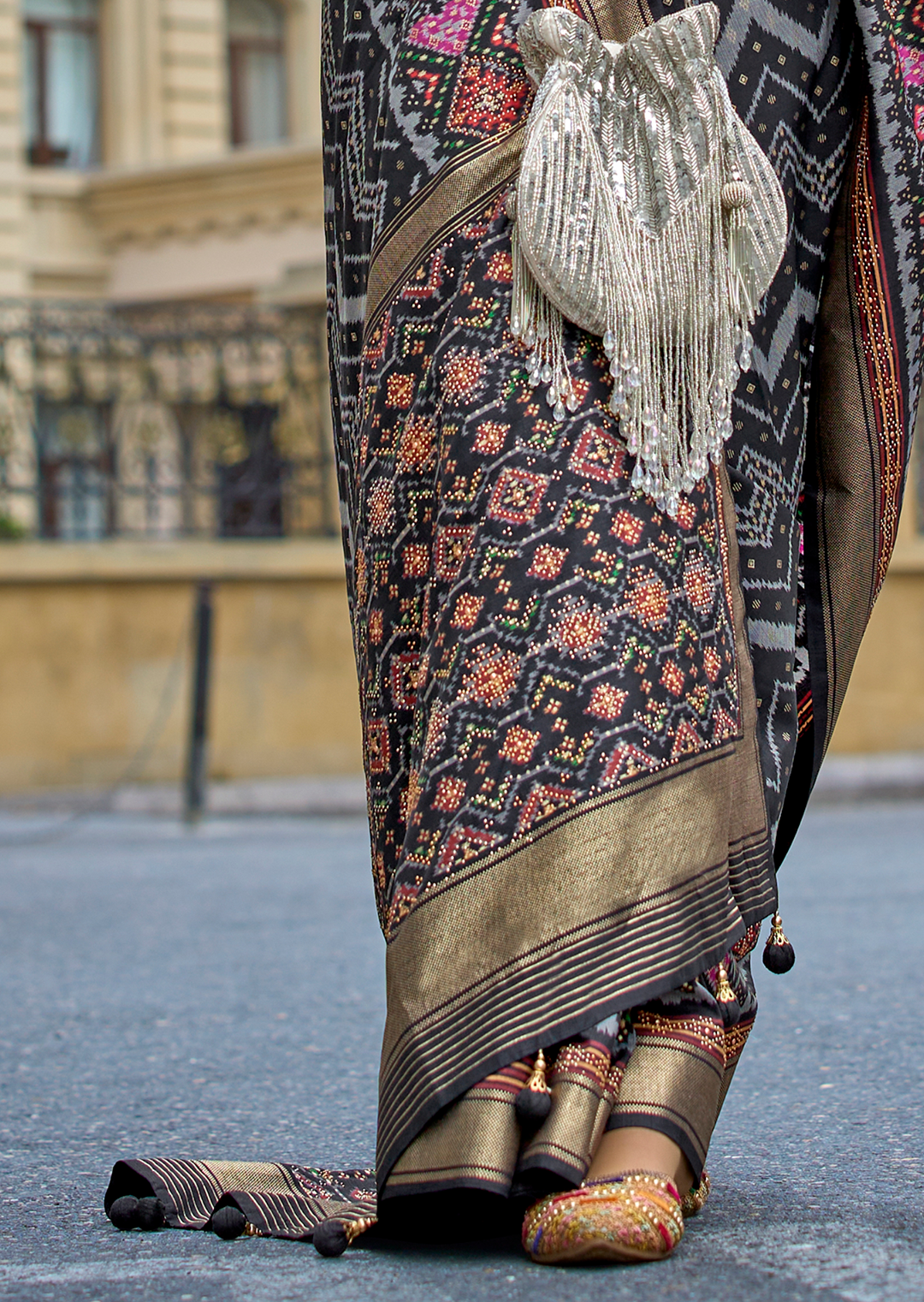 Black Woven Royal Traditional Patola Silk Saree