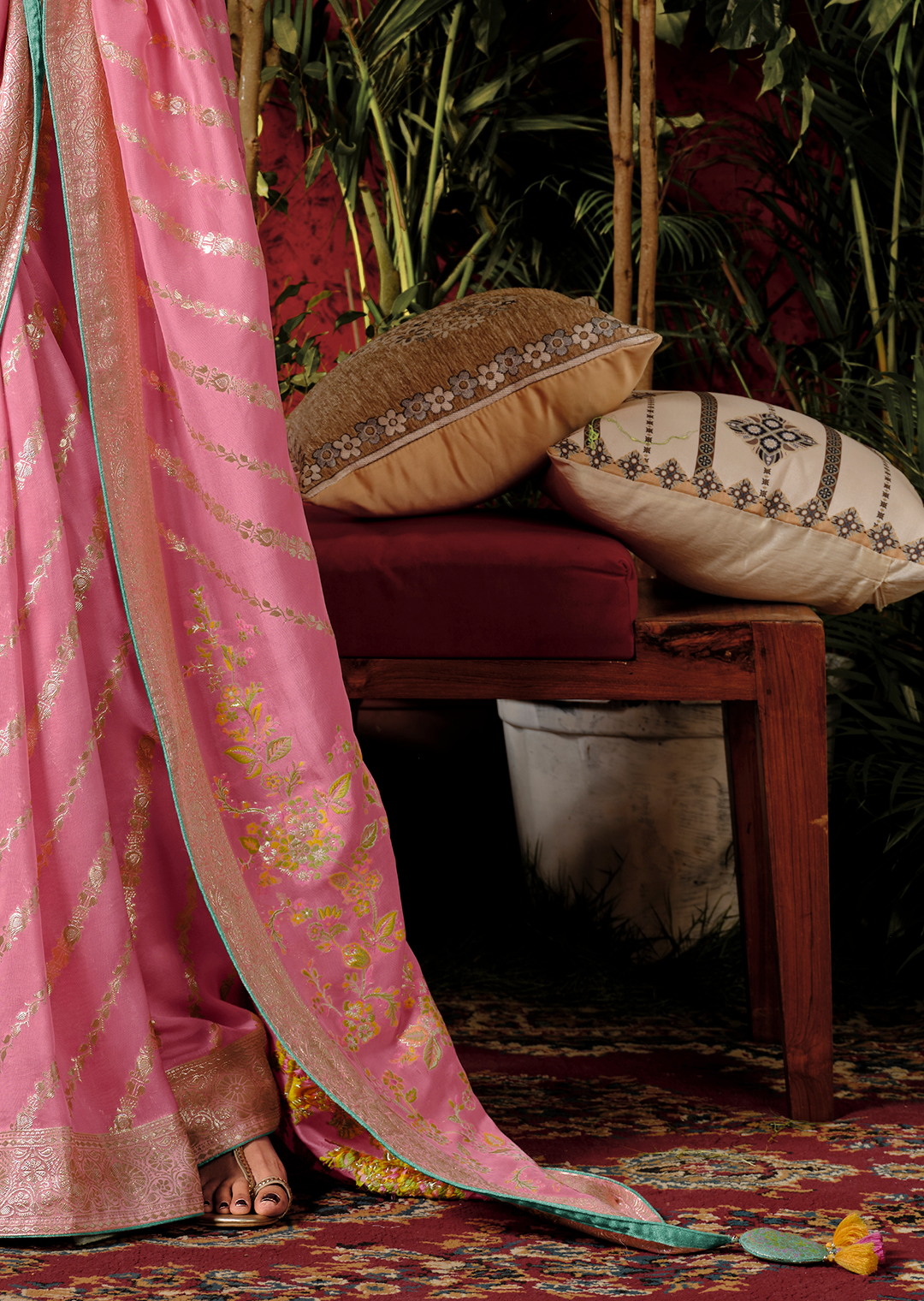 Pastel Pink Woven Pure Viscose Dola Silk Banarasi Saree