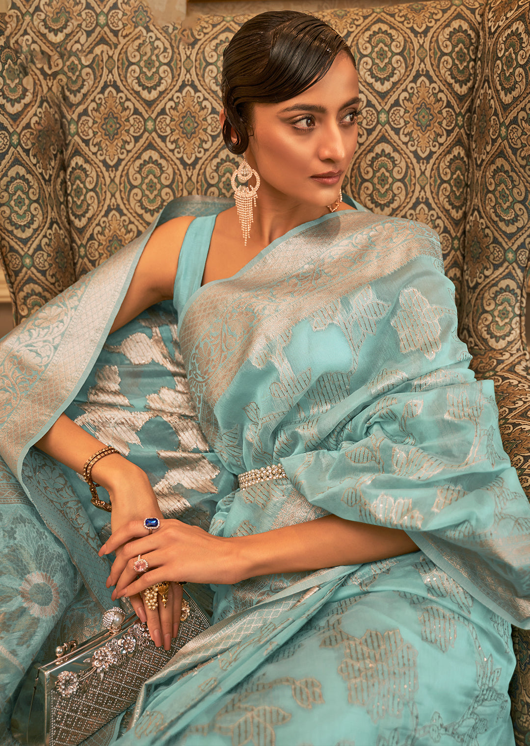 Deep Sky Blue Zari Woven Pure Handloom Linen Silk Saree