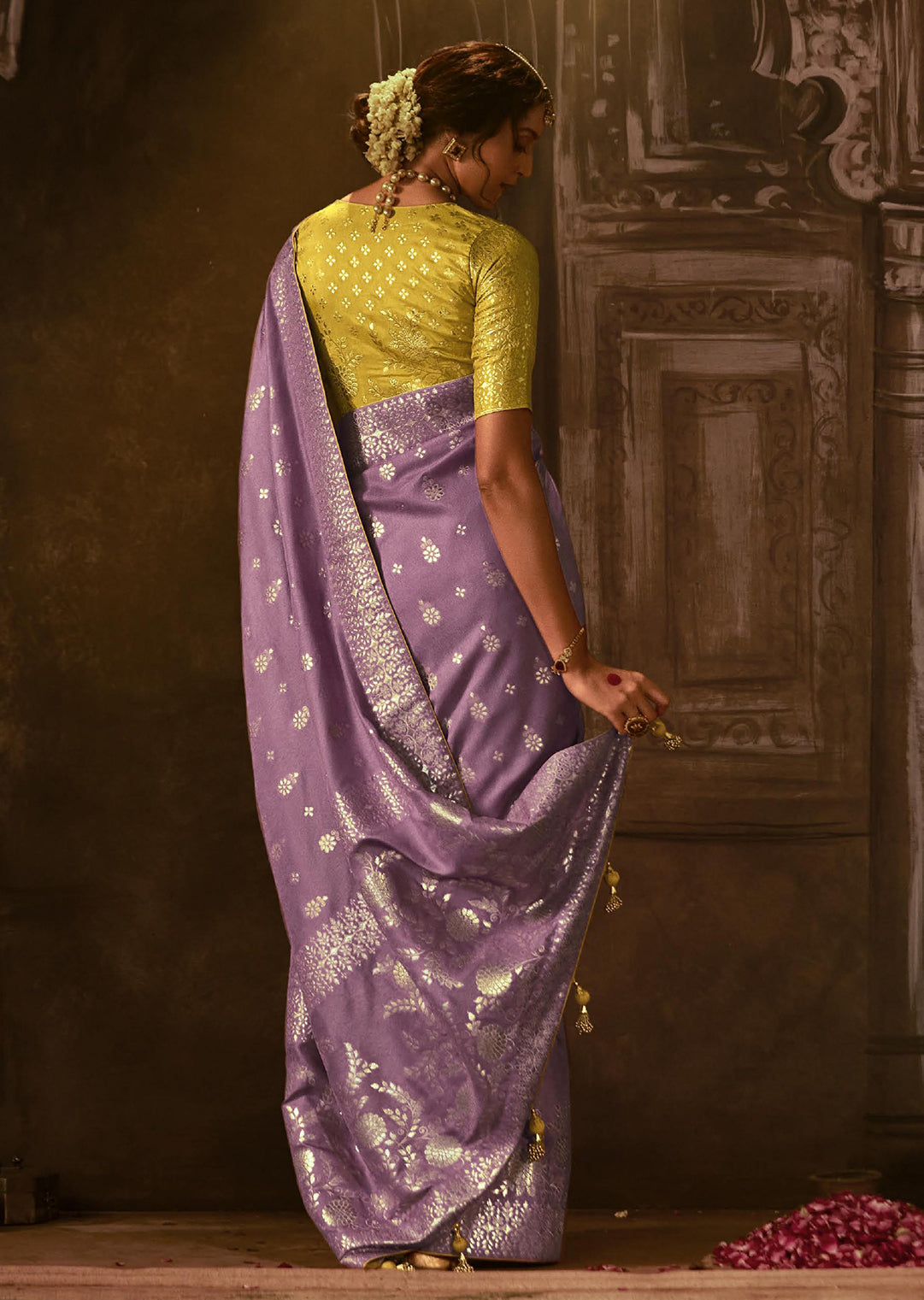 LILAC PURPLE WOVEN PURE CREPE SILK DESIGNER BANARASI SAREE