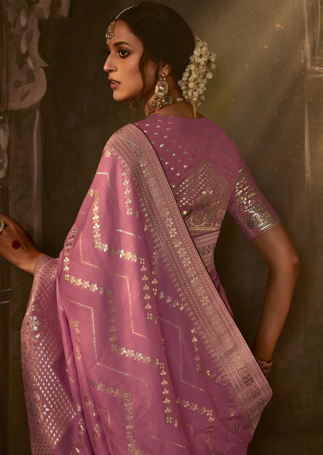 POWDER PINK WOVEN PURE CREPE SILK DESIGNER BANARASI SAREE