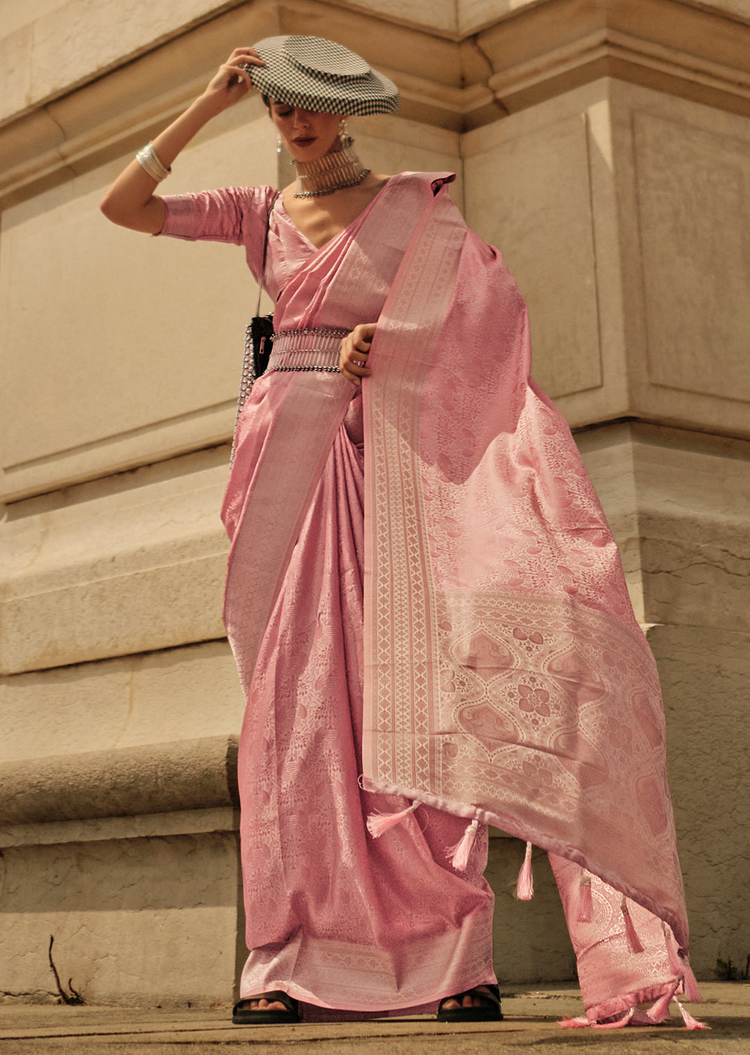 Crepe Pink Woven Handloom Pure Satin Silk Saree