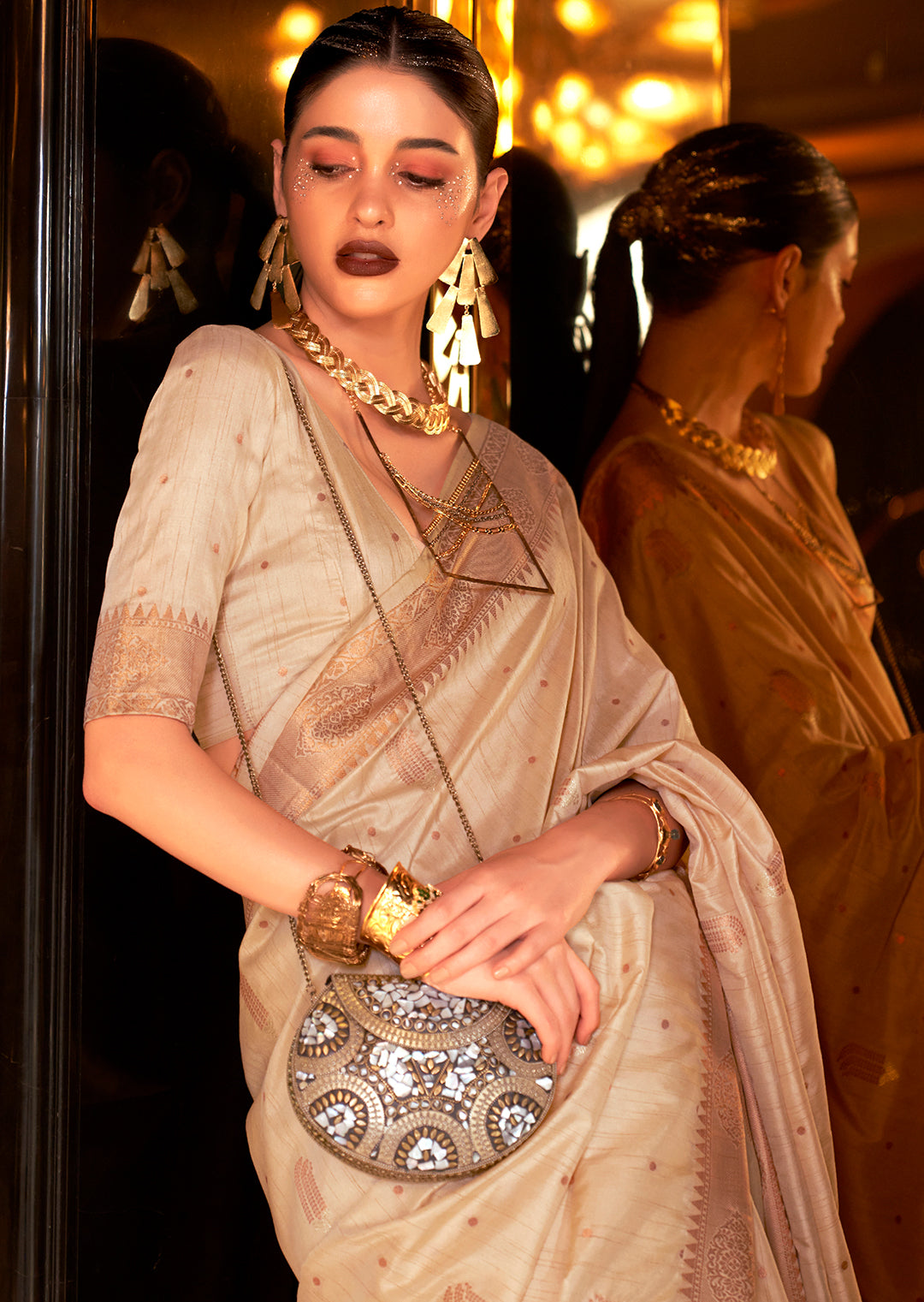 Beige Off White Copper Zari Woven Pure Handloom Banarasi Silk Saree