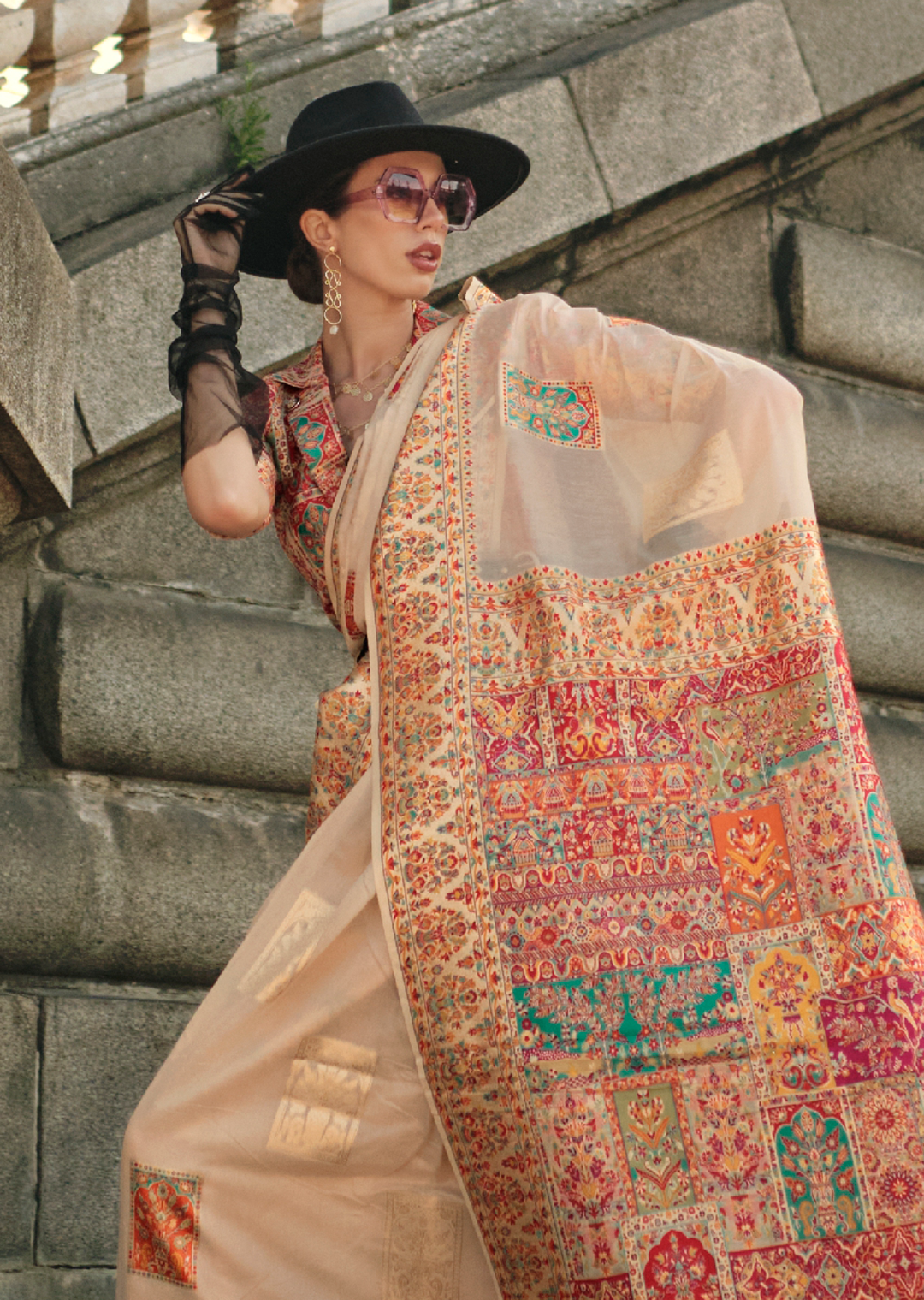 Cream Off White Woven Pure Handloom Kashmiri Jamewar Silk Saree