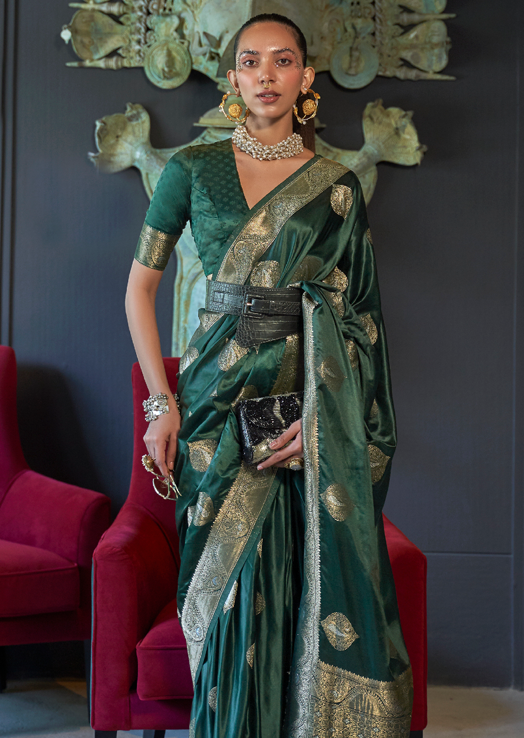 Hunter Green	Zari Woven Pure Handloom Banarasi Satin Silk Saree