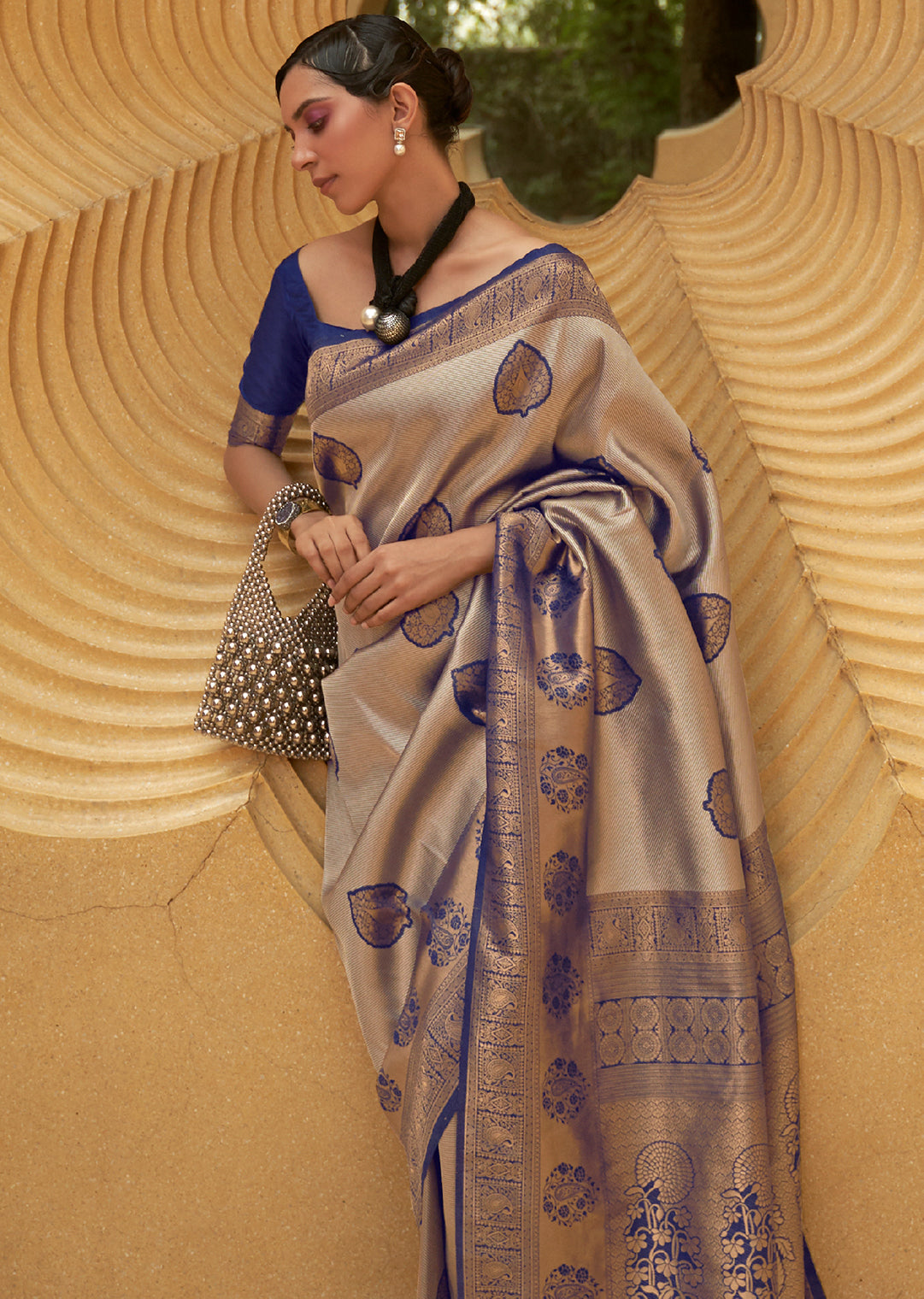 Blue Zari Woven Two Tone Handloom Kanjivaram Silk Saree