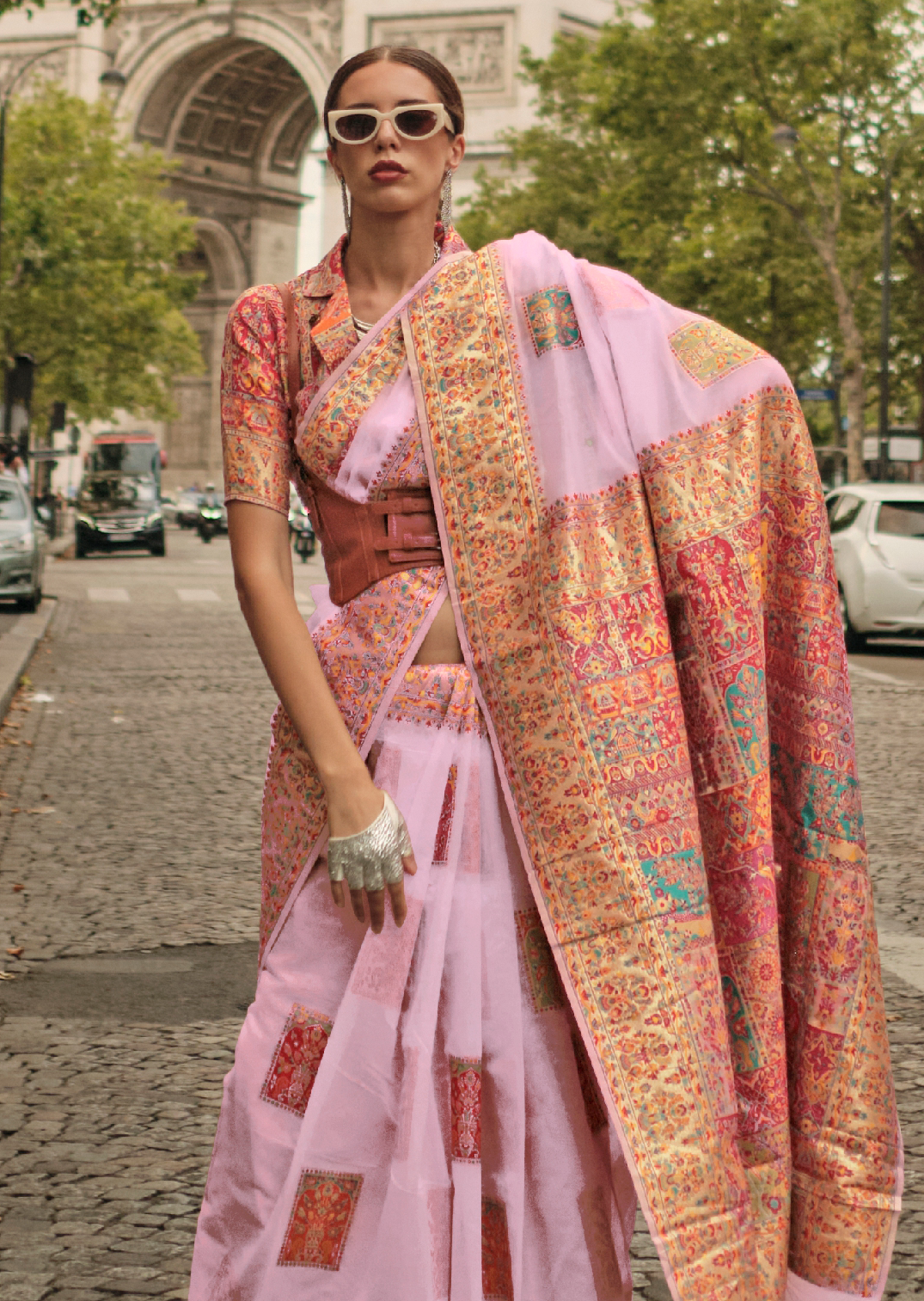 Carnation Pink Woven Pure Handloom Kashmiri Jamewar Silk Saree