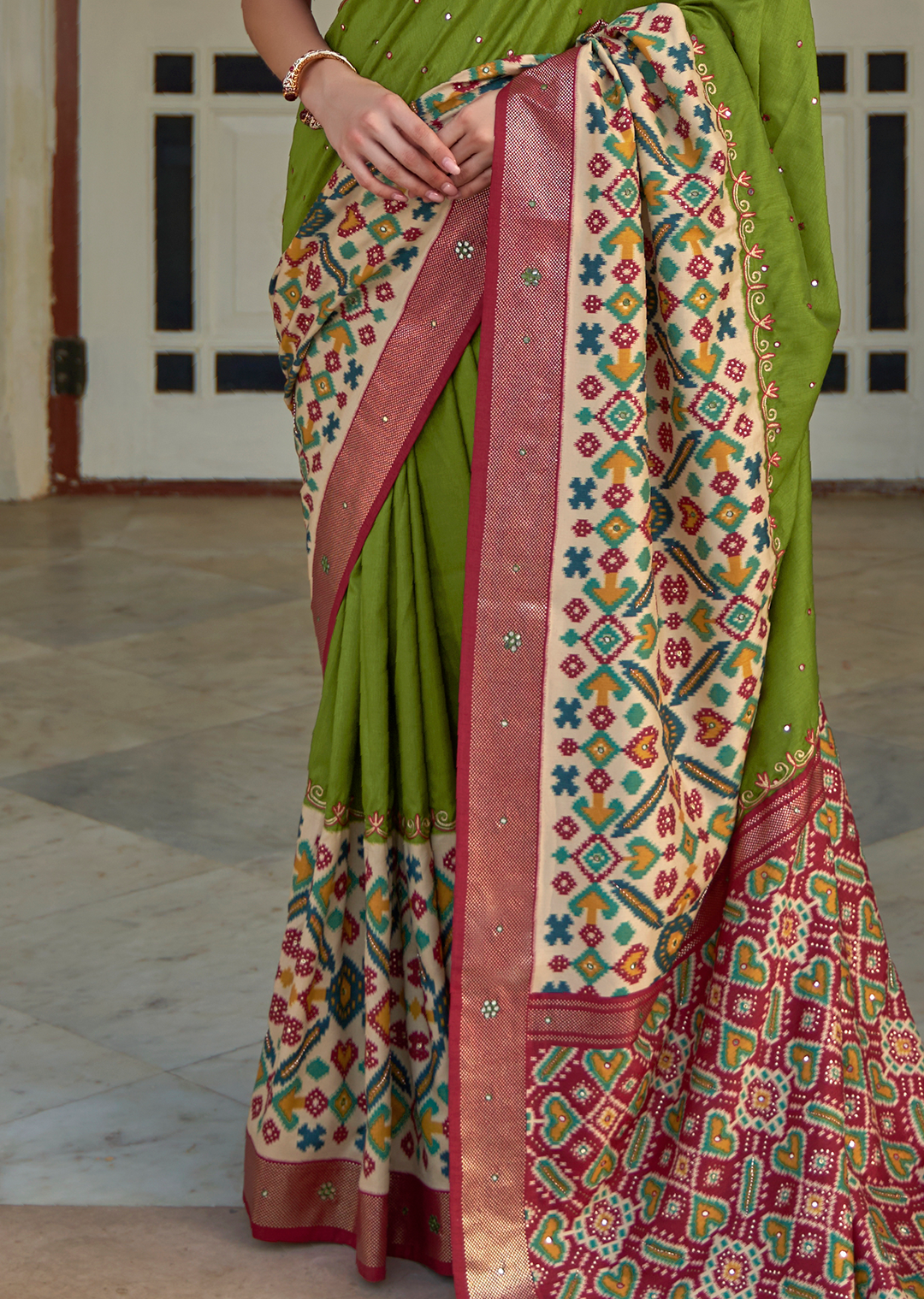 Kelly Green Woven Traditional Patola Silk Saree