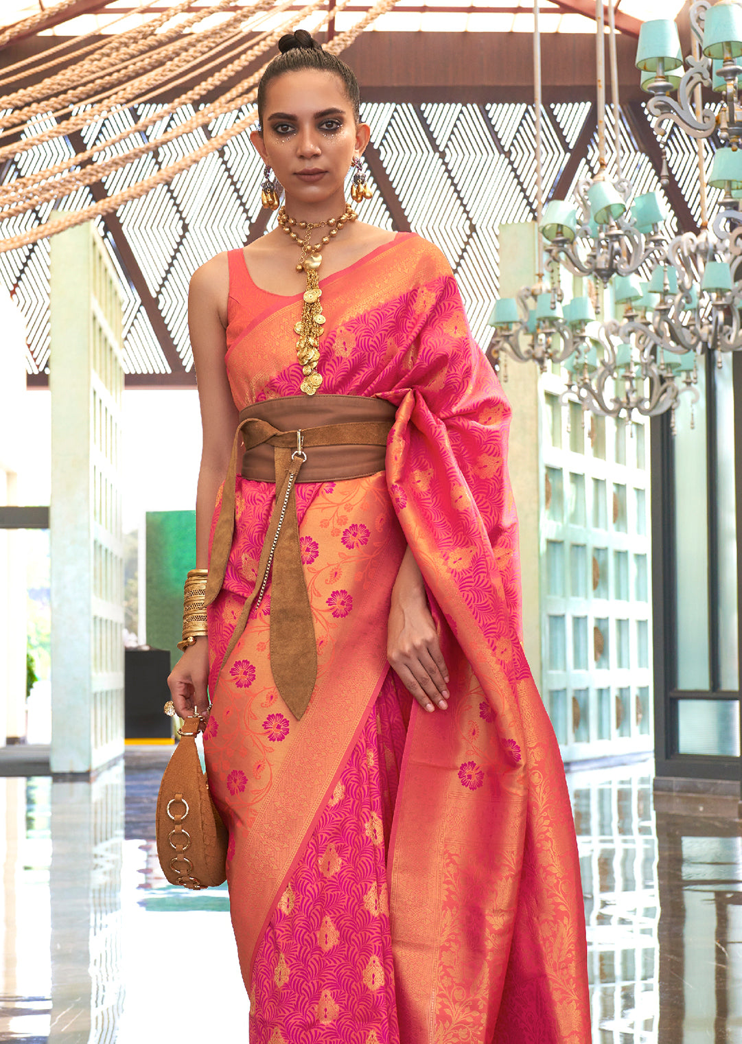 Hot Pink	Woven Handloom Banarasi Silk Saree