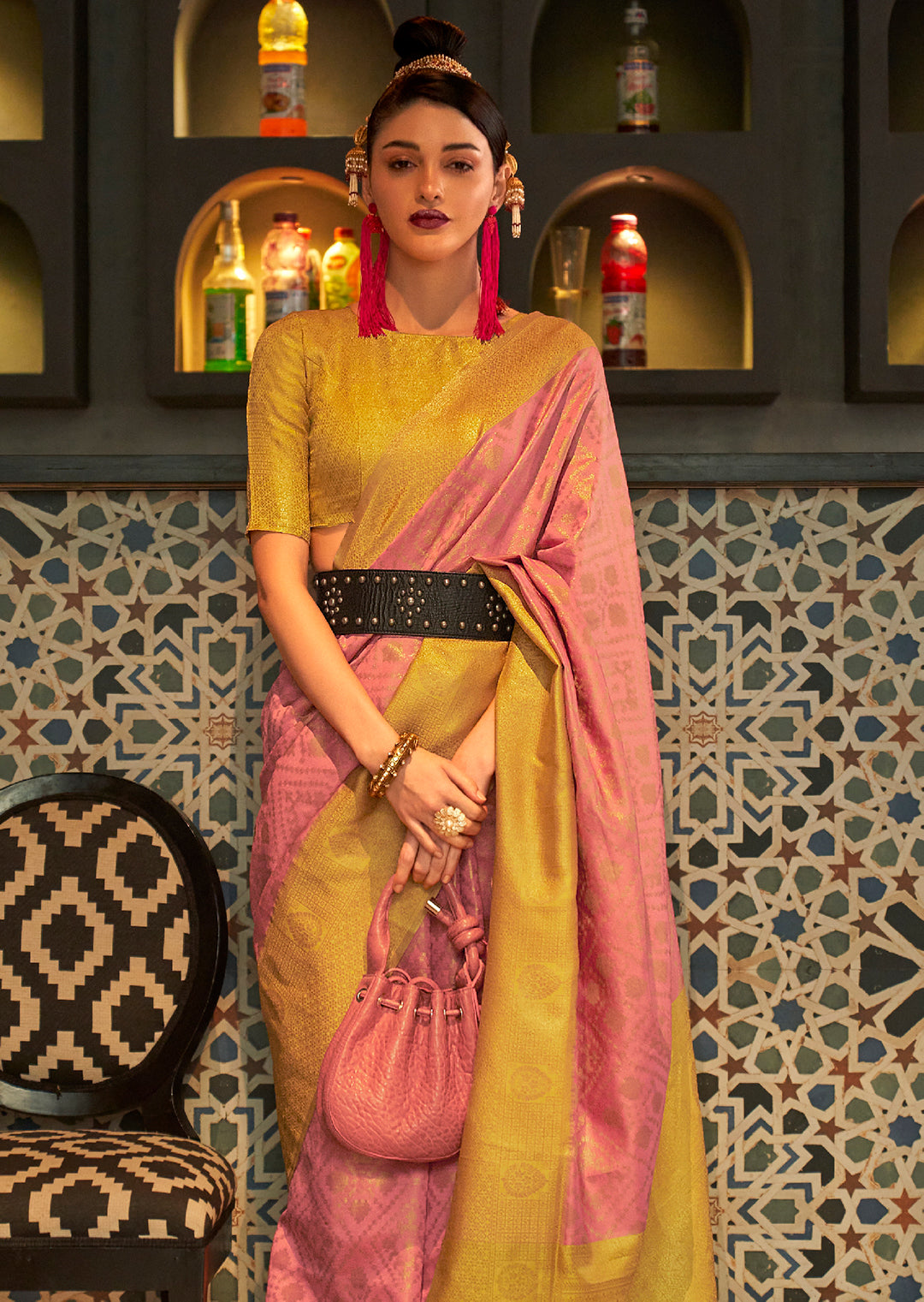 Lemonade Pink Zari Woven Handloom Kanjivaram Silk Saree