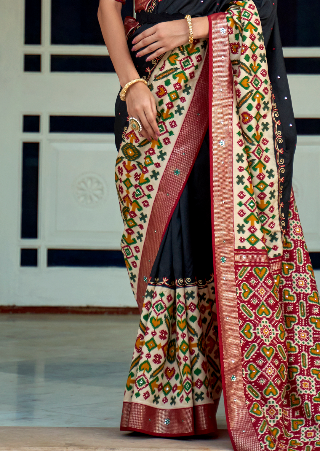 Black Woven Traditional Patola Silk Saree