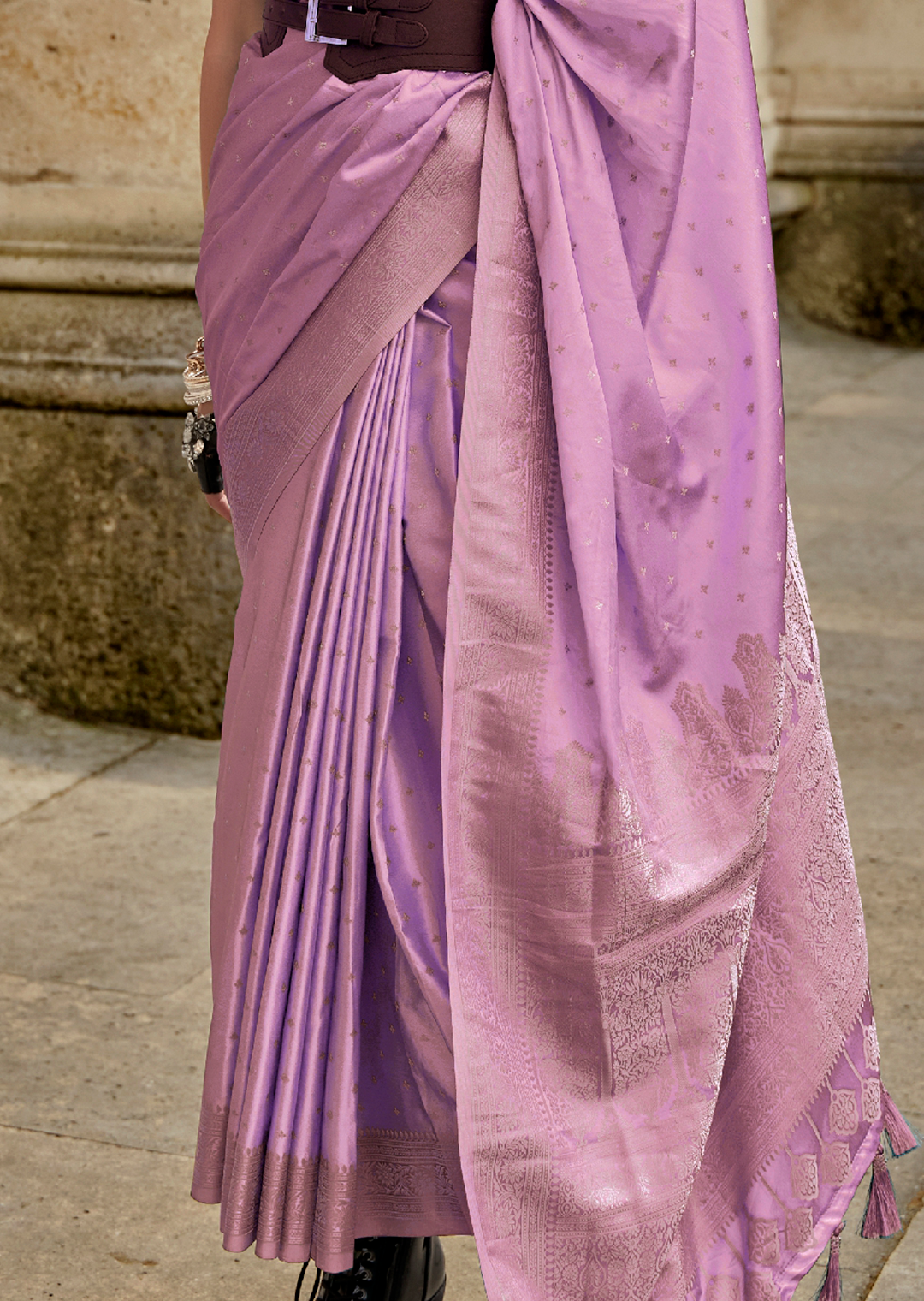 Lilac Purple Zari Woven Handloom Pure Banarasi Satin Silk Saree