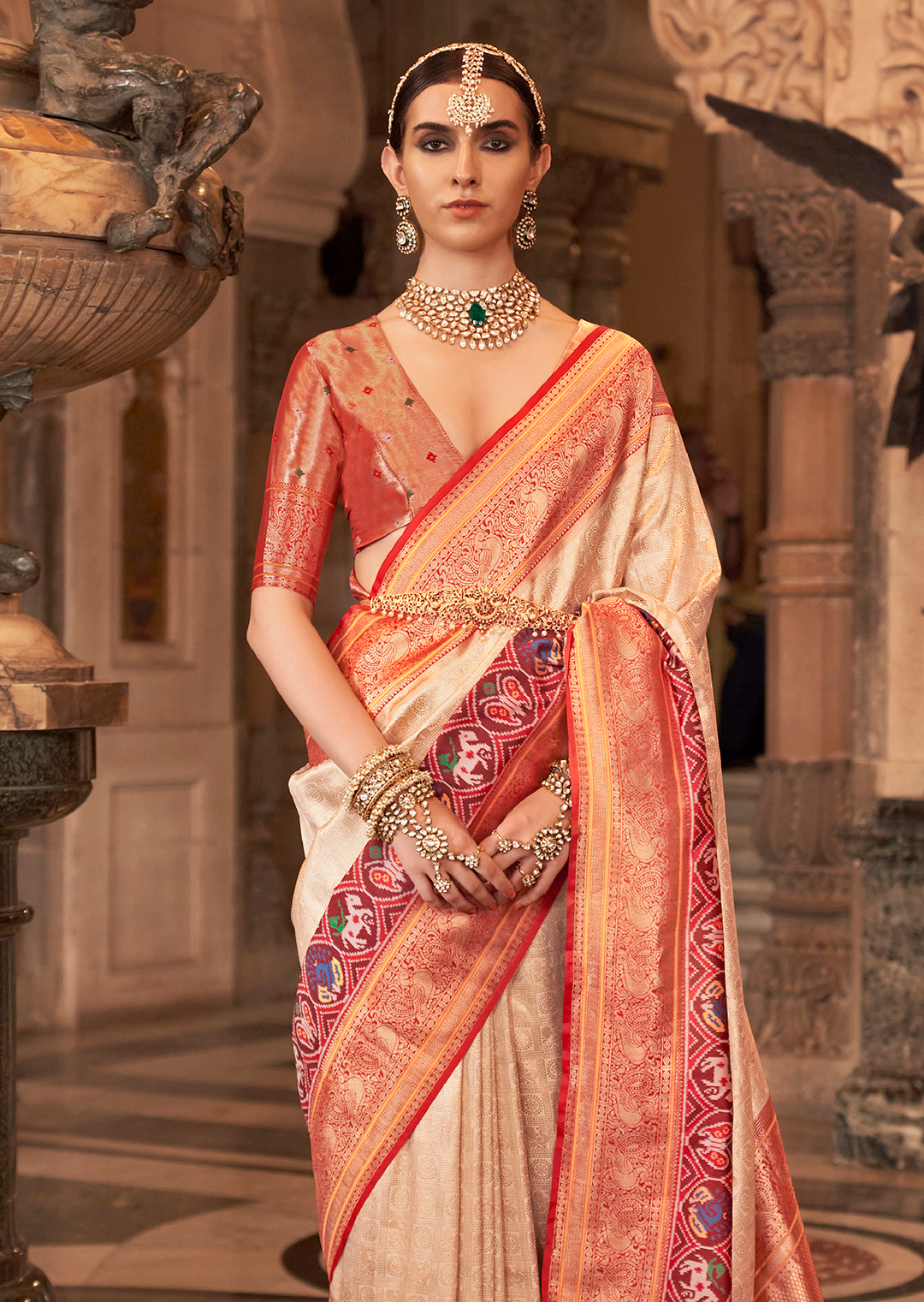 Pearl White & Red	Woven Royal Patola Kanjivaram Silk Saree