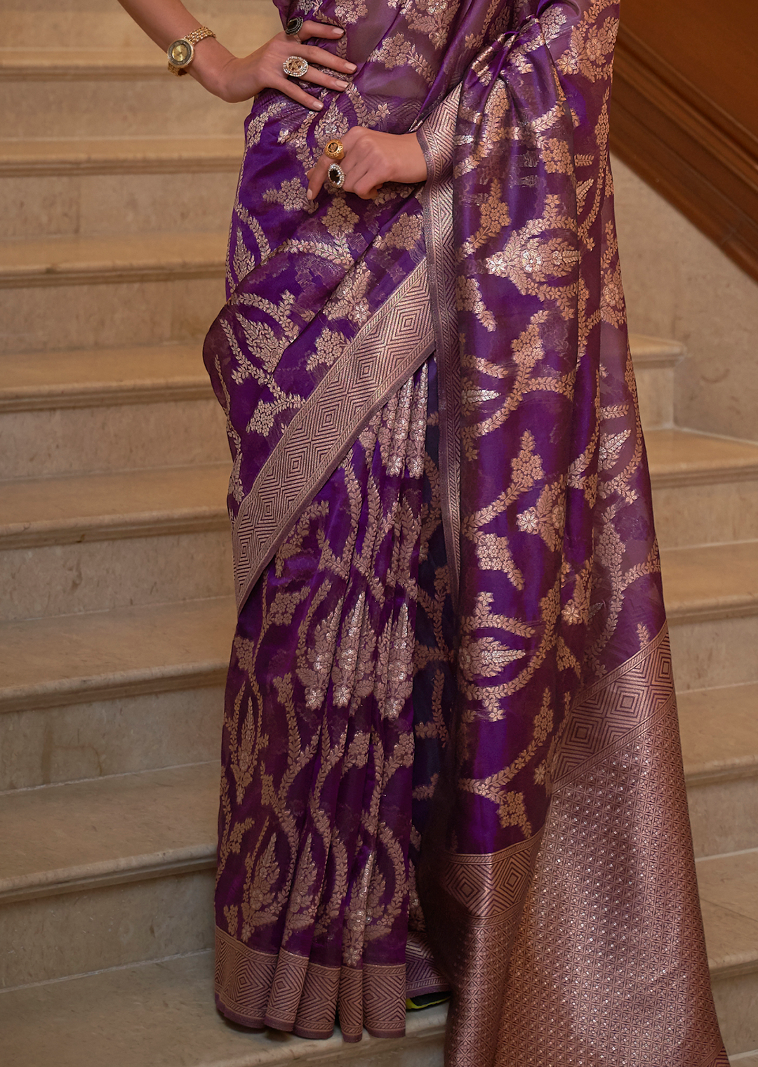 PLUM PURPLE  ZARI WOVEN HANDLOOM ORGANZA SILK SAREE