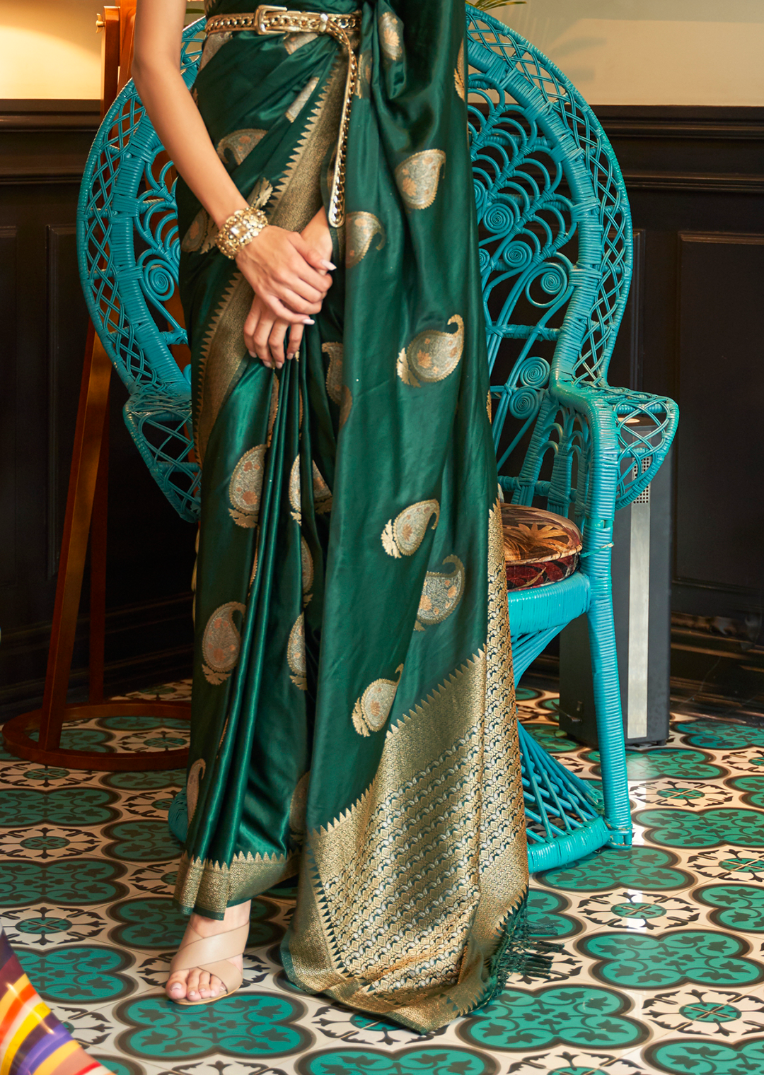 BOTTLE GREEN ZARI WOVEN BANARASI PURE SATIN SILK SAREE