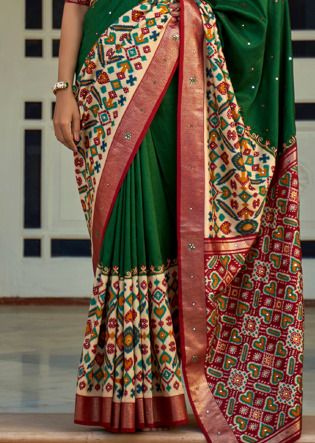 Green Woven Traditional Patola Silk Saree