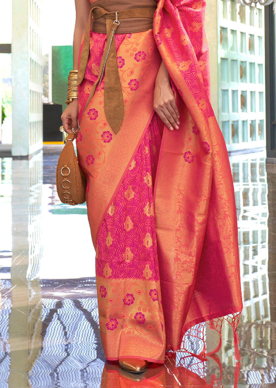 Hot Pink	Woven Handloom Banarasi Silk Saree