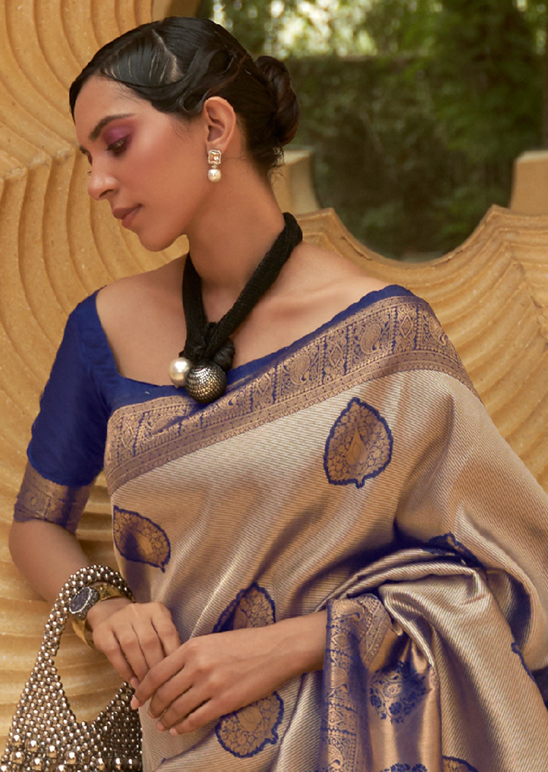 Blue Zari Woven Two Tone Handloom Kanjivaram Silk Saree