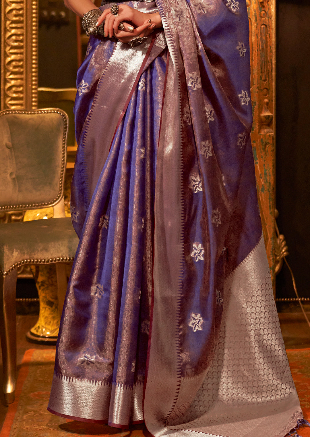 Violet Zari Woven Two Tone Pure Handloom Organza Silk Saree