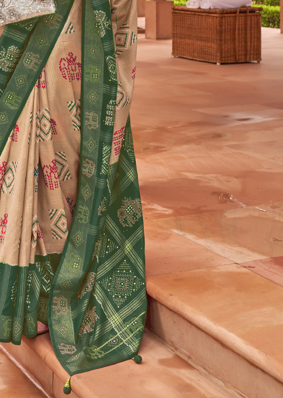 Warm Ivory Woven Traditional Bandhani Patola Silk Saree