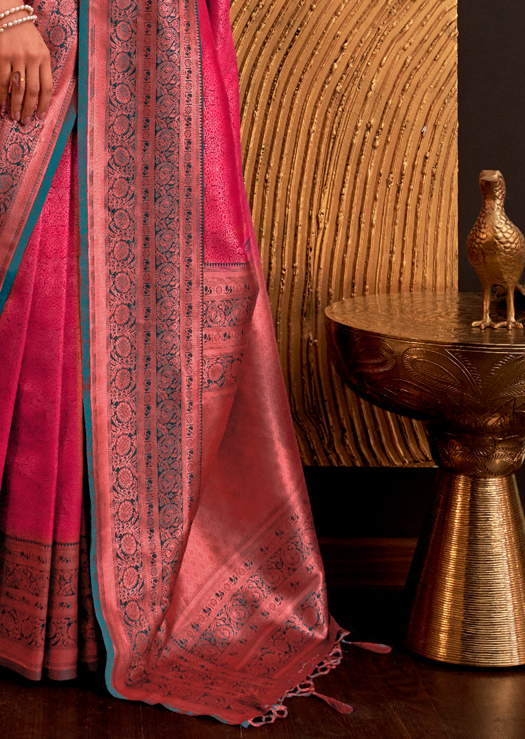 Golden Ruby Pink	Zari Woven Pure Handloom Kanjivaram Silk Saree