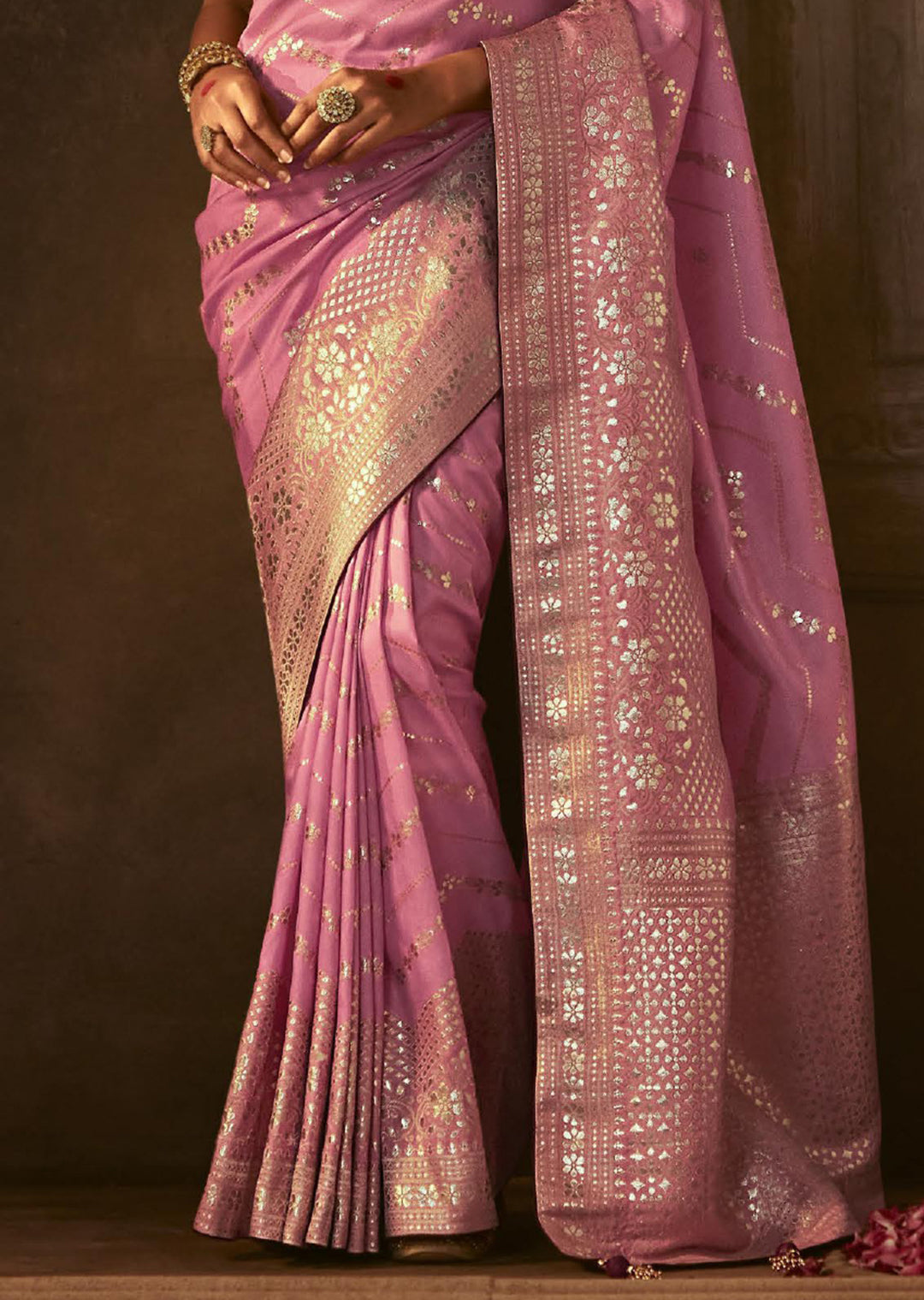 POWDER PINK WOVEN PURE CREPE SILK DESIGNER BANARASI SAREE