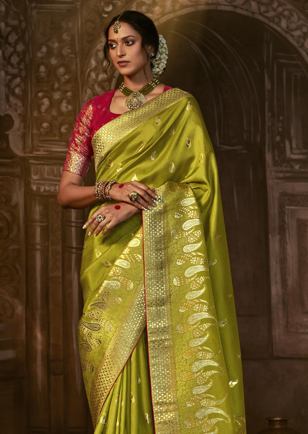 LIME GREEN WOVEN PURE CREPE SILK DESIGNER BANARASI SAREE