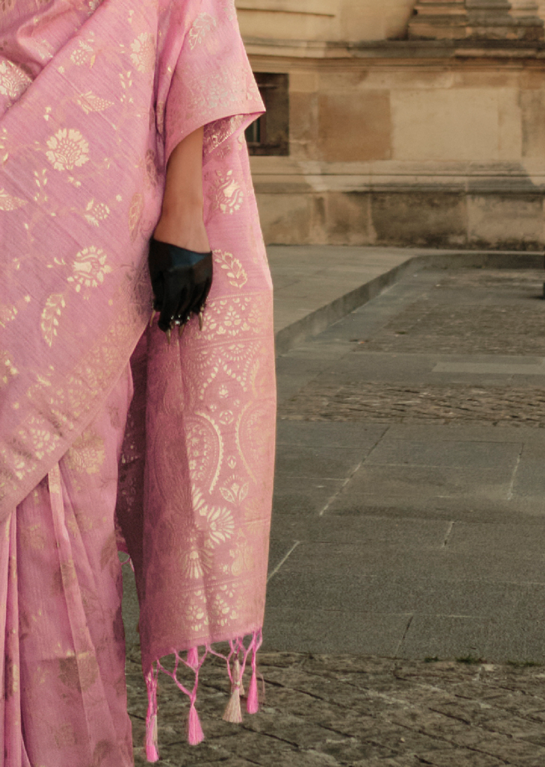 Crepe Pink Gota Woven Pure Handloom Silk Saree
