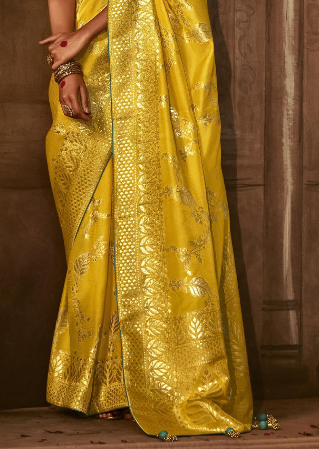 ROYAL YELLOW WOVEN PURE CREPE SILK DESIGNER BANARASI SAREE