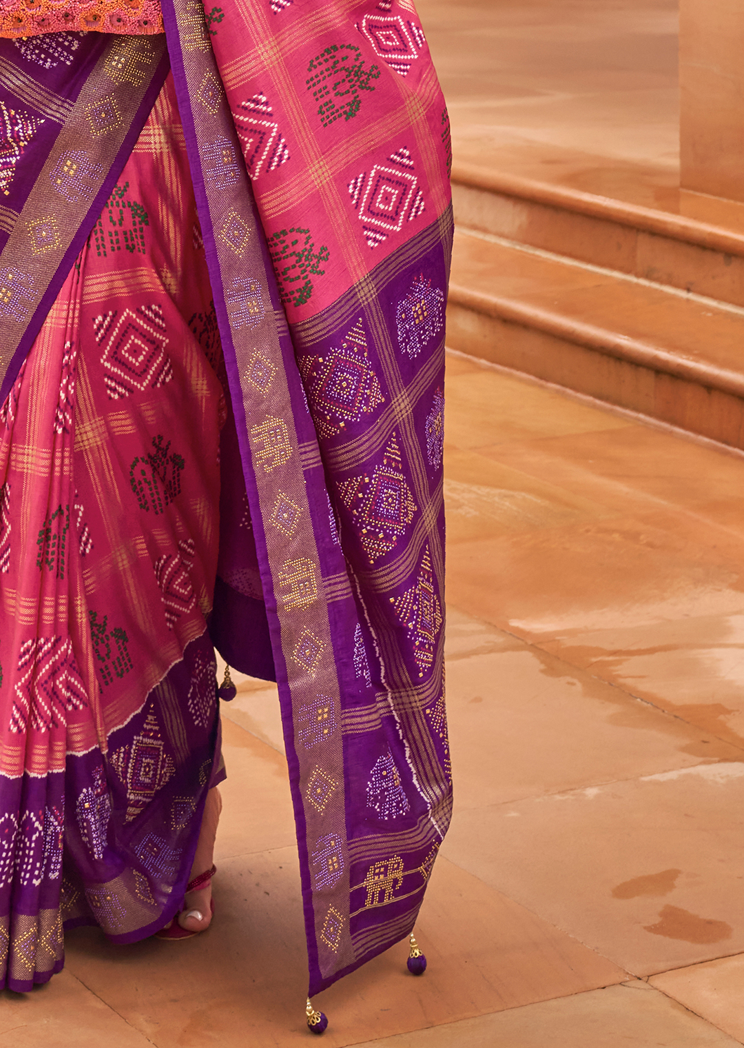 Brink Pink Woven Traditional Bandhani Patola Silk Saree