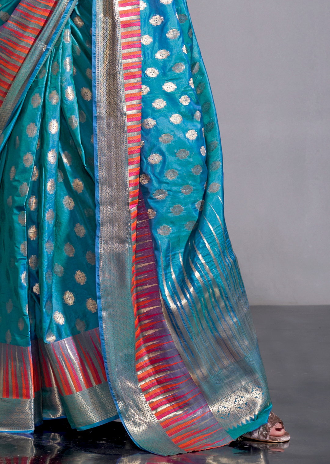 Peacock Blue Zari Woven Pure Handloom Gadwal Banarasi Silk Saree