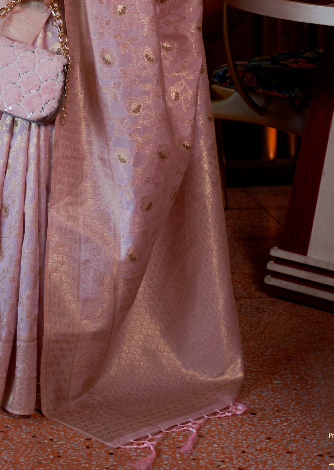 Heather Purple Zari Woven Pure Handloom Banarasi Silk Saree